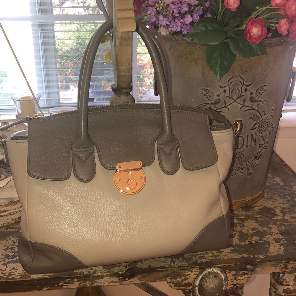 Emma Fox leather handbag